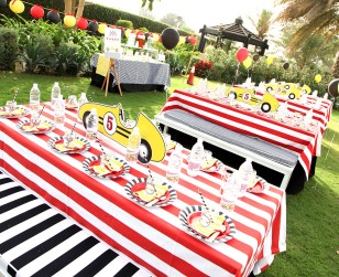 Vintage-Car-Birthday-Theme-Party